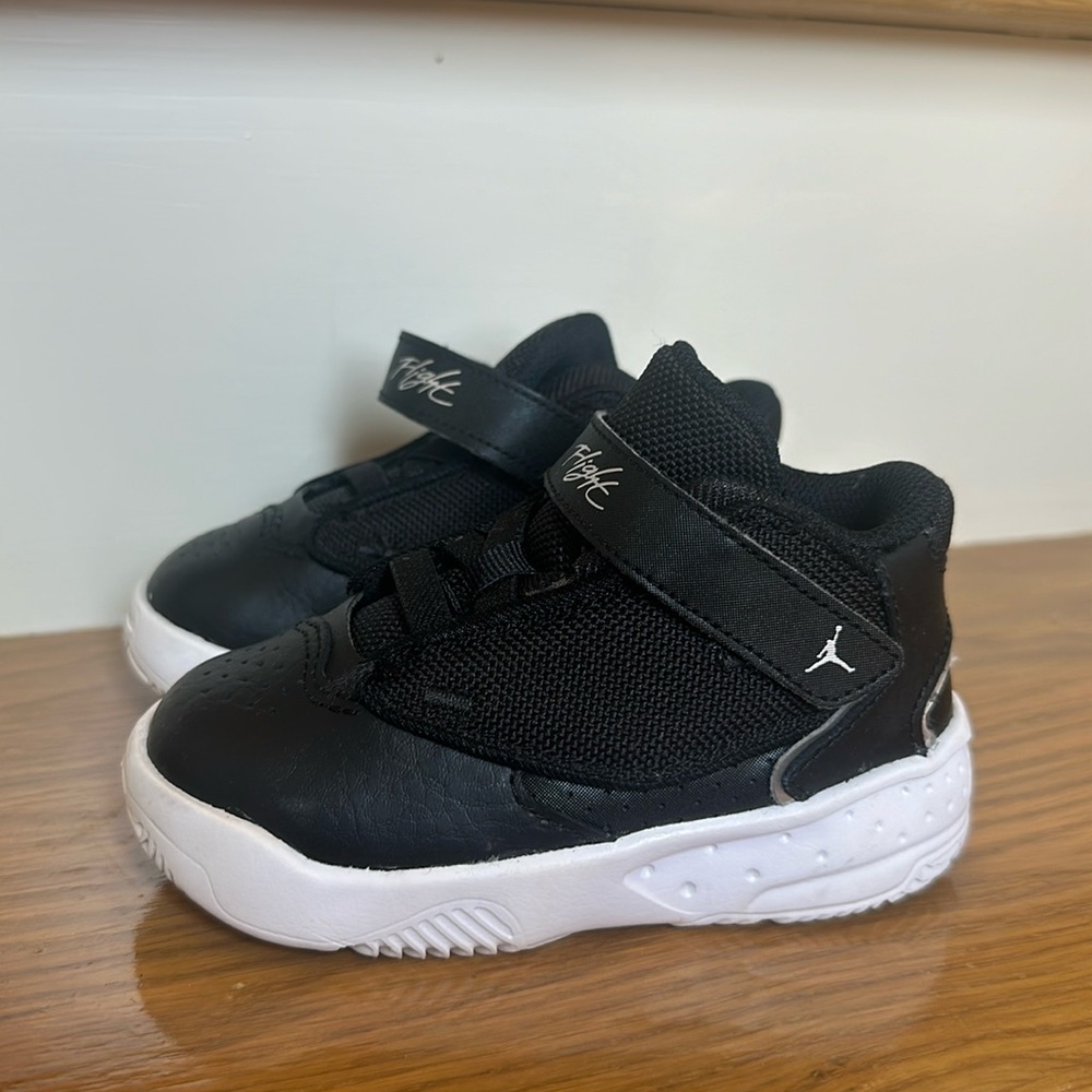 Toddler size 7 Jordans